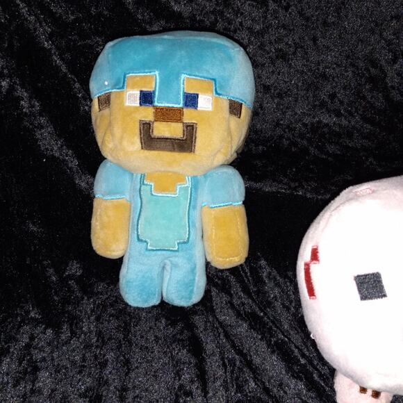 Minecraft Plush - Picture 2 of 3